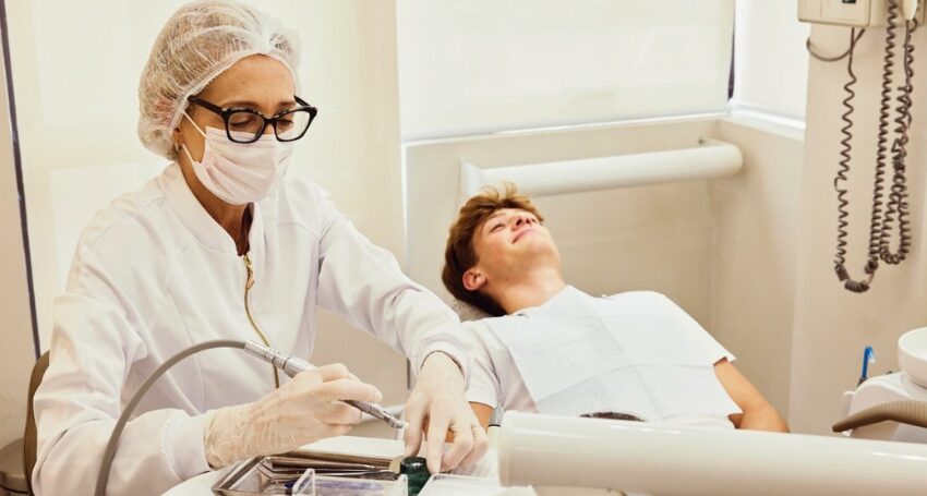 Can Dentists Do Emergency Extractions